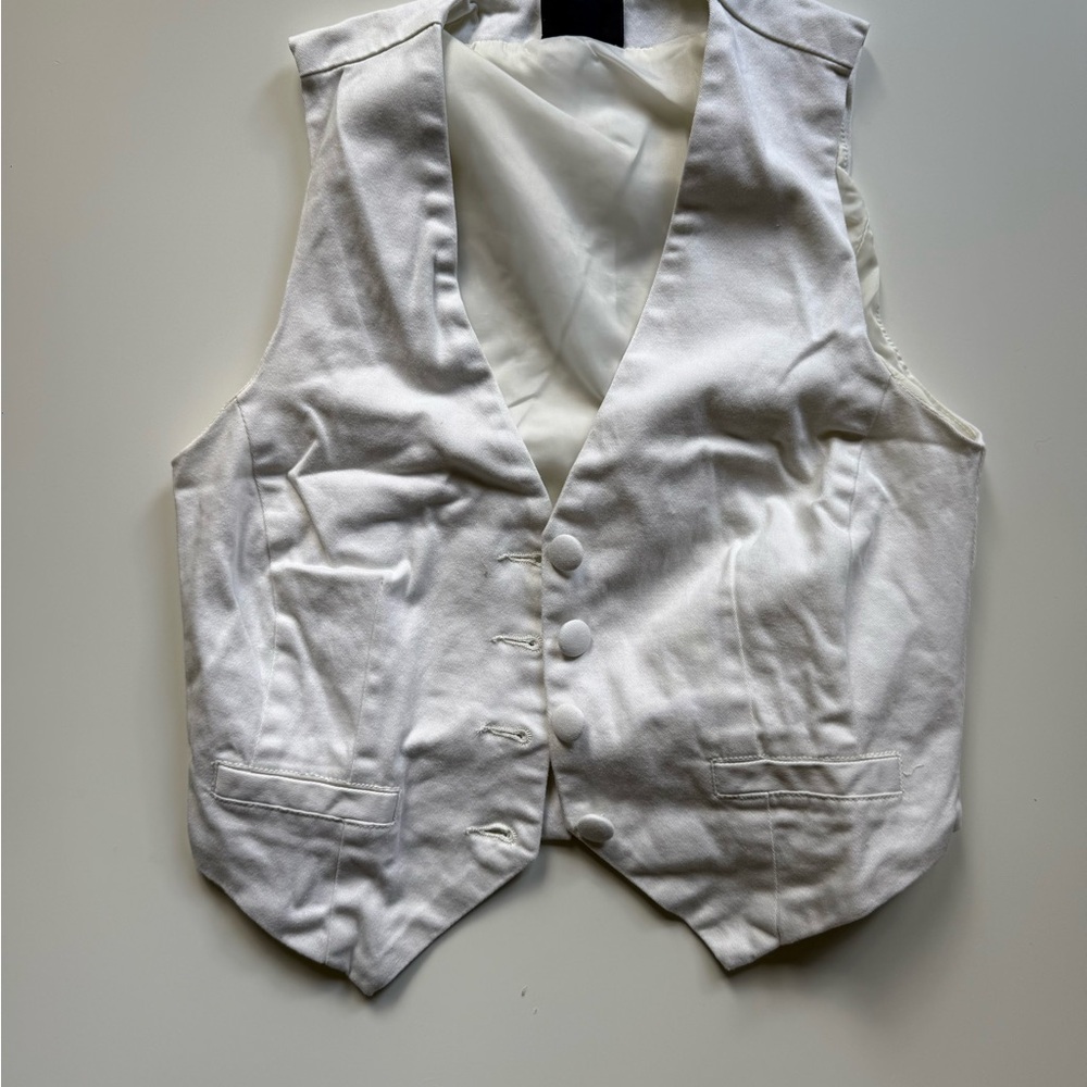 Stylish White Button-Up Vest